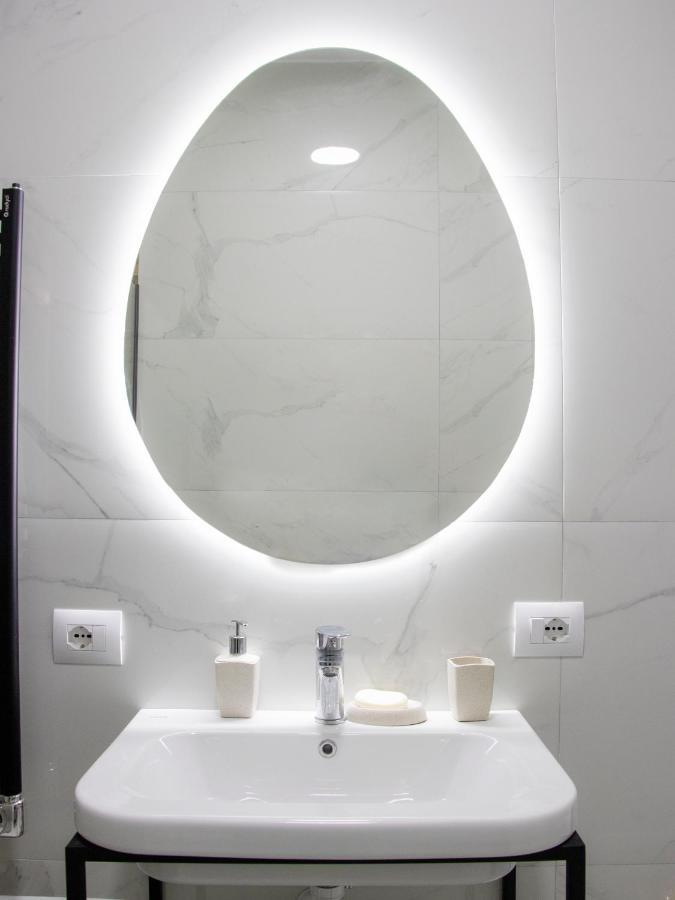 Bed and Breakfast Luxury Rooftop 23 Tirana Exterior foto